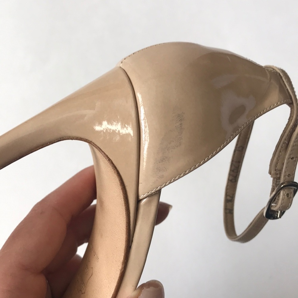 Stuart Weitzman Beige Sandals - Picture 8 of 8